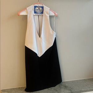 Alice + Olivia Two-Tone V-Neck Mini Dress - Black & White | size small NWOT